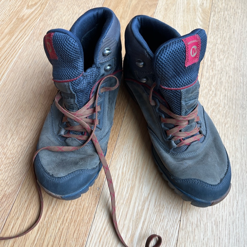 Merrell Men's Navy and Olive Boots